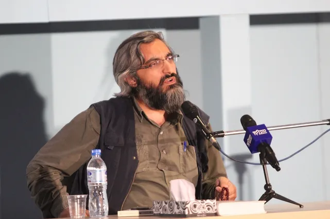 کنارگذری بر افاضات وحید جلیلی: کماندوهای دشمن در صداوسیما پیاده شده اند؟!