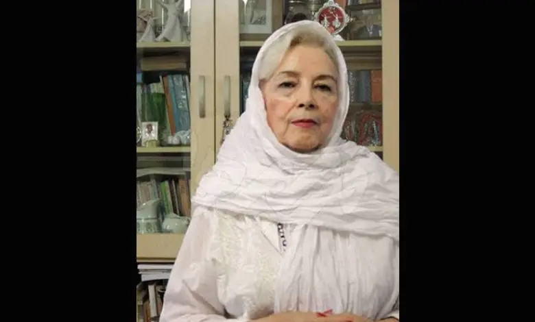 شهناز کیکاووسی ملقب به افسانه ملک خواننده شهناز کیکاووسی ملقب به افسانه ملک خواننده